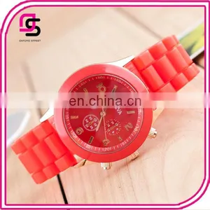 2014 Yiwu Manufacturer Directly Sale Fashion Custom Silicone Wrist Watch thumbnail-1