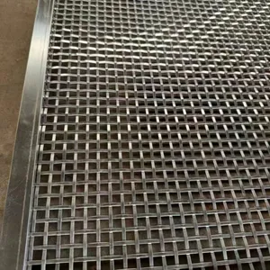 PVC Coated Welded Wire Mesh, Wire Diameter 1.8mm, 1 Inch x 1 Inch Mesh, 1 Year Warranty thumbnail-1