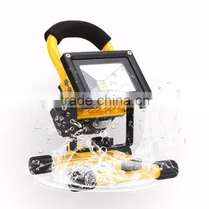 10W Rechargeable Portable Outdoor Led Flood Light With Car Charging Indicator thumbnail-2
