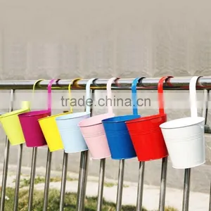 Eco-friendly Colorful Hanging Metal Flower Pot thumbnail-1