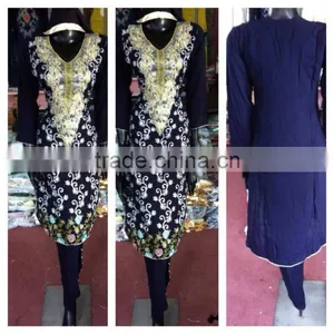 Pakistani Salwar Kameez thumbnail-1
