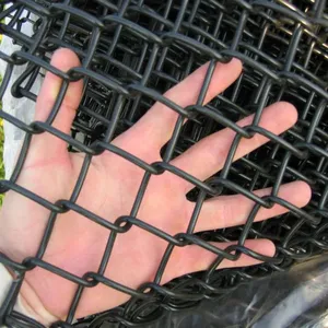 Hot Dipped Galvanized Cyclone Wire Mesh 8 ft Chain Link Fence Roll Pvc Chain Link Fence thumbnail-2