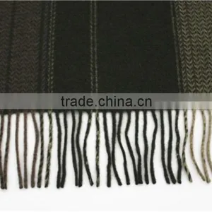Zigzag Pattern Yarn Dyed Pure Wool Scarf With Fringe thumbnail-3