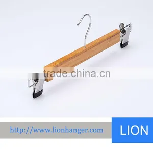 Lioncity W1032 Clothes Wooden Hanger thumbnail-1