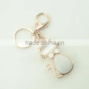 Custom Cat Shaped Keychain Maker Metal Gold Opal Acrylic Keychain for Sales Supplier's Choice thumbnail-5