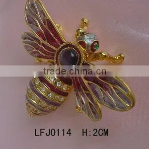 Decorative Metal Bee Shaped Jewelry Box thumbnail-1
