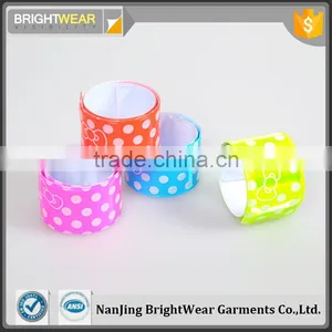 Factory Supply High Quality Colorful Modern Design Snap Wristband thumbnail-1