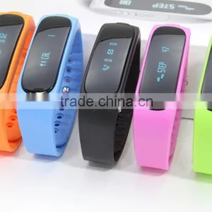 2015 New Arrival Smart Band With 90 Days Standby Time thumbnail-5