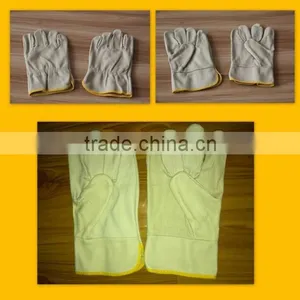 Gloves Welding thumbnail-1
