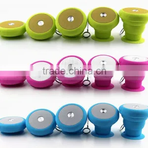 Outdoor Mini Shockprrof Waterproof Speakers Flexable Bluetooth Bathe Mushroom Cloud Speaker With Kaychain thumbnail-3