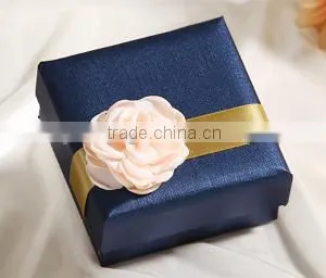 Custom New Design Portable Paper Food Packaging Box / Gift Box / Gift Paper Box thumbnail-3