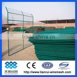 Highway Protection Fence/Double Ringed Wire Fence Netting thumbnail-1