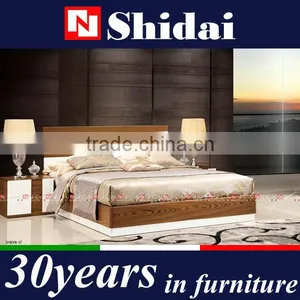 Modern Walnut and White Finished Bedroom Set Contemporary(QUEEN) B-818 thumbnail-1