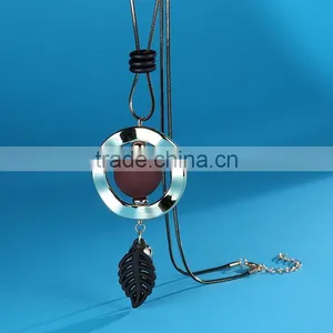 New Autumn Winter Design Long Sweater Necklace Bead Hoop Leaf Pendant Necklace Geomotric Necklace thumbnail-4