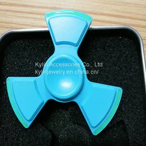 2017 the Newest Fashionable hotsale products Led Hands Spinner Fidget Spinner Bearing toys thumbnail-2