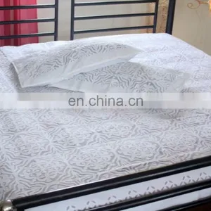 Handmade White Kantha Ralli Patchwork Kantha Throw Indian Cutwork Bedcover Patchwork Kantha Quilt thumbnail-2