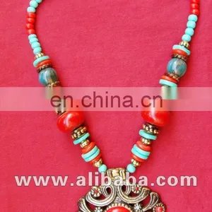 Big Pendant Fashion Necklace thumbnail-1