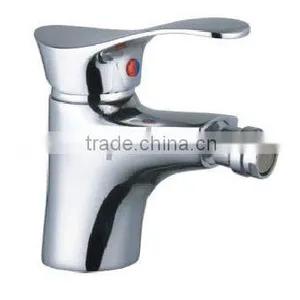 New Style Single Handle Brass Bidet Faucet thumbnail-1