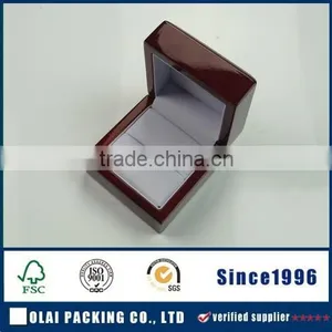 Selected pu Lid Wood Ring Box thumbnail-1
