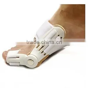 Flexible Toe Splint Feet Pain Relief Big Toe Straightener Hallux Valgus Bunion Aid Hinged Splint Regulator thumbnail-1