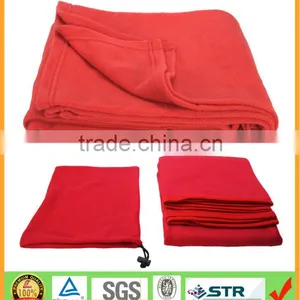 100%polyester Polar Fleece Solid Color Travel Blanket With Pouch thumbnail-1