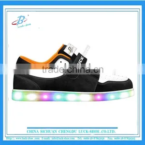 Black Top Selling Kids LED Skate Shoe, Recharging Kids LED Sport Shoe, Factory Price Kids LED Flat Shoe thumbnail-1