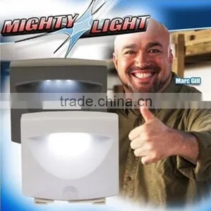 MIGHTY LIGHT As Seen On TV Indoor/Outdoor Motion Sensor Night Activated 3 LED thumbnail-2