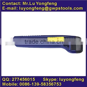 Utility Knife With 8 Snap-off Blade thumbnail-1