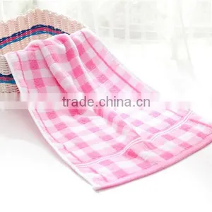 Colored Check Combed Cotton Face Towel thumbnail-3