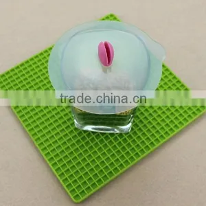 Silicone Pot Holder, Trivet Mat, Baking Gadget Kitchen Table Mat thumbnail-1