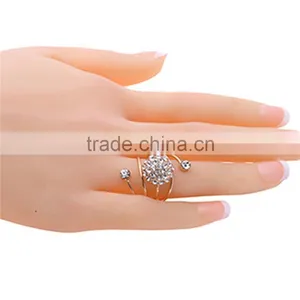 Gold-plated Rhinestone Five Point Star Finger Spiral Ring thumbnail-2