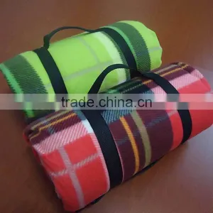 Extra Large Printed Polar Fleece Waterproof With Aluminium Softtextile Travel Blanket thumbnail-1