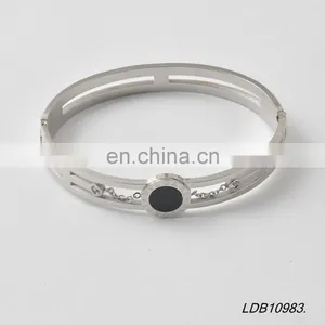 Crystal With Smoothly Open Cuff Bracelate thumbnail-6