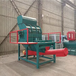 Huge Capacity Peanut Shell Sawdust Powder Making Machine thumbnail-3