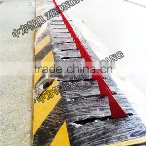 High Quality Police Traffic Safety Traffic Remote Control Spikes/ Tire Killer/ Remote Control Barrier thumbnail-3