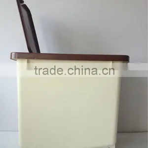 Hot Sale 12kg 30L Plastic Pet Food Storage Container thumbnail-6
