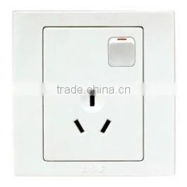 10A 250V, 3 Pin Switched Socket Outlet thumbnail-1
