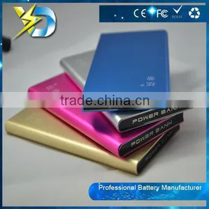 Top Quality Portable Power Bank 8000mah External Battery Power Bank Charger thumbnail-4