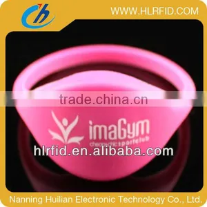 Custom Logo Printing HF Waterproof Silicone RFID Nfc Wristband/wristlet/bracelet With Facotry Price thumbnail-2