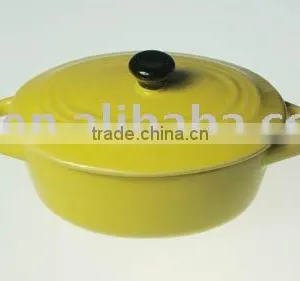 Stoneware Casserole Oval Shape With Black Lid thumbnail-1