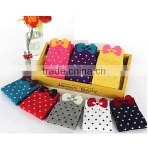Pretty Bow Tie Design Cotton Women Socks thumbnail-1