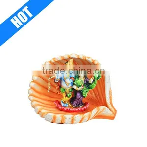 Customized Hand Painted Decorative Resin Seashell Radha Krishna thumbnail-1