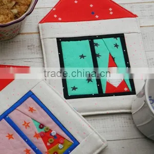 Christmas House Mugrug thumbnail-4