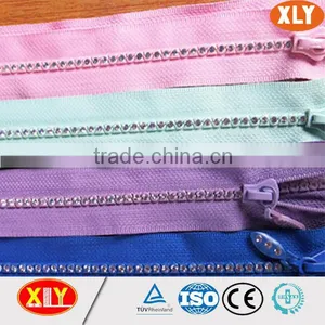 China XLY Zipper #3 Close End Single Stone Diamond Zipper thumbnail-4
