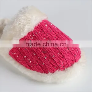 Woman Knitted Indoor Slipper With Sequins thumbnail-4