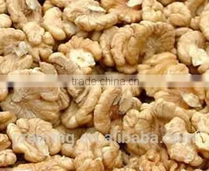 Walnut Kernels Light Light Halves thumbnail-1