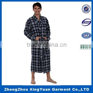 Factory Price 2015 Fashion Nightgown for Men 100% Polyester High Quality Coral Fleece Men Bathrobe Solid Color thumbnail-5