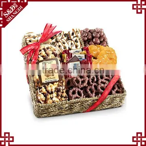 Wholesale Seagrass Woven Food Packing Chocolate Basket Decoration thumbnail-2