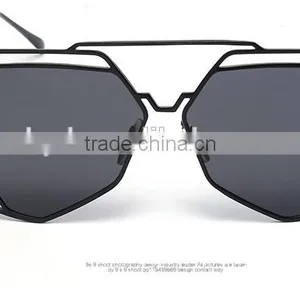 2016 Super Lovers Poly Polarized Sunglasses Metal Hollow Out V Glasses Frame Color Film Sunglasses thumbnail-3
