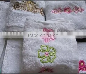 Embroidered Towels Sets thumbnail-1